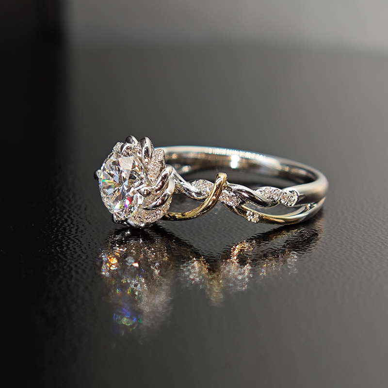 Vine-shaped design lab diamond ring