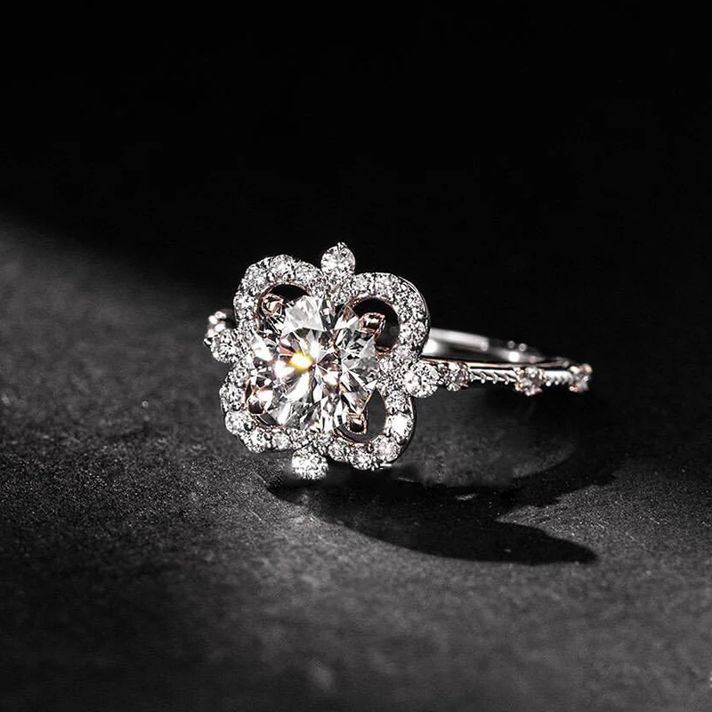 Four-Leaf Clover diamond ring