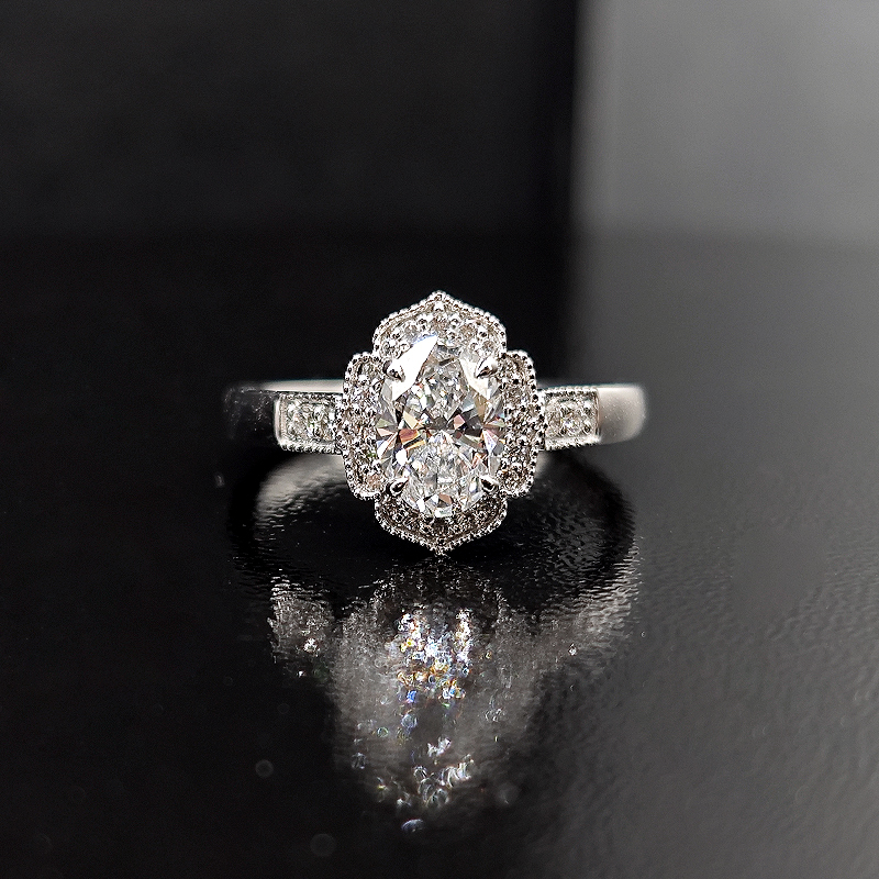 18K Gold Lab Growm Diamond Ring