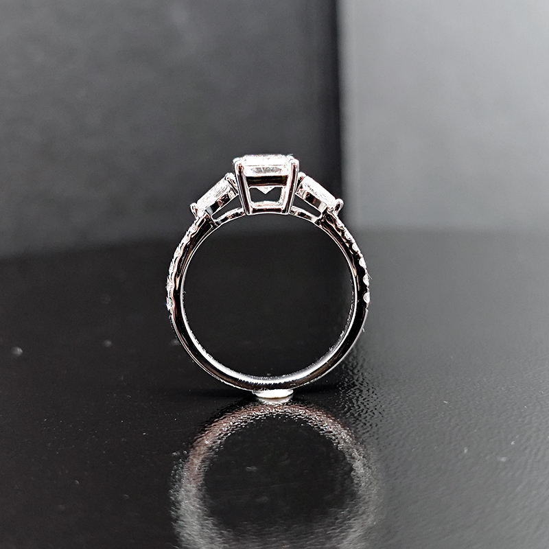 Lab Grown Diamond Ring