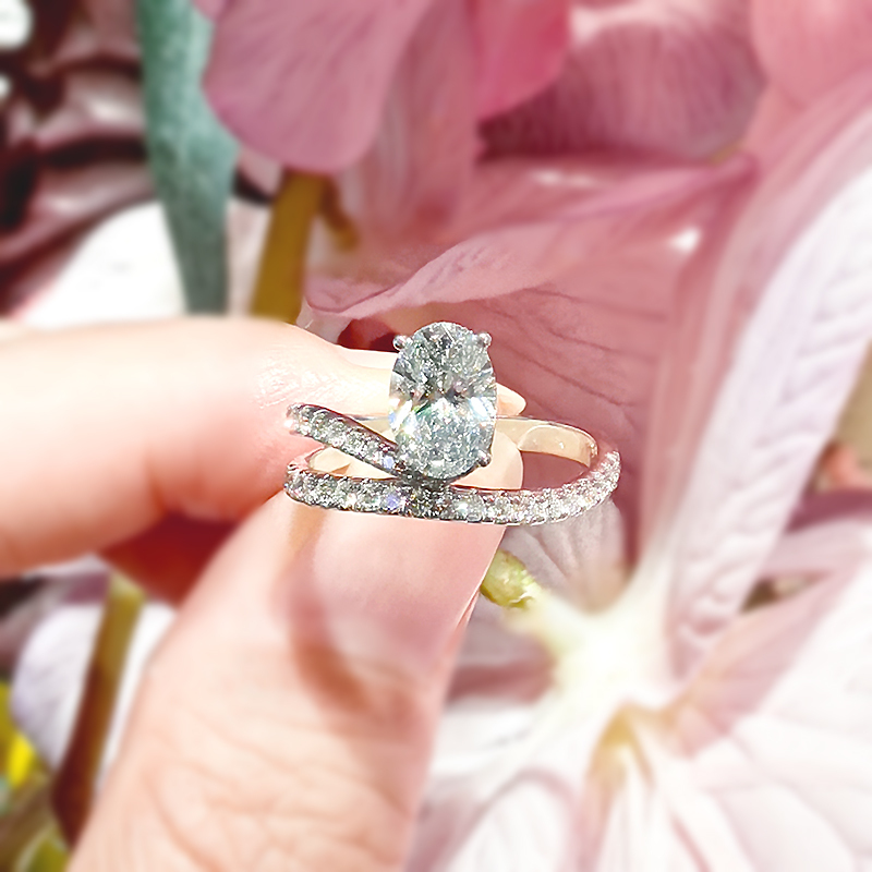 Oval-Cut Floating-Style Lab-Grown Diamond Ring