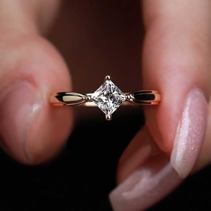 Princess-Cut Lab-Grown Diamond Ring with a Plain Shank