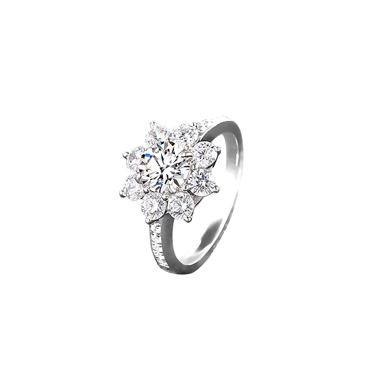 Sunflower-Inspired Lab-Grown Diamond Ring
