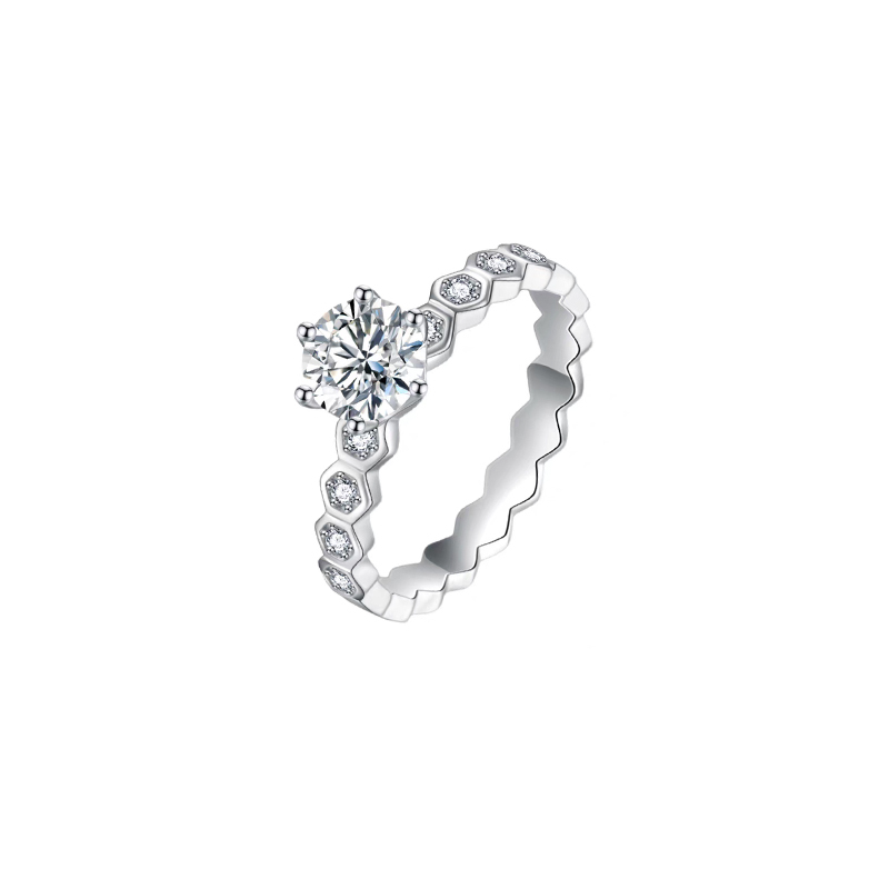 Honeycomb-Inspired Lab-Grown Diamond Ring