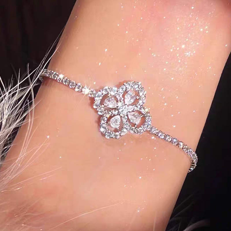 Pear-Cut Four-Leaf Clover-Inspired Pave Diamond Bracelet