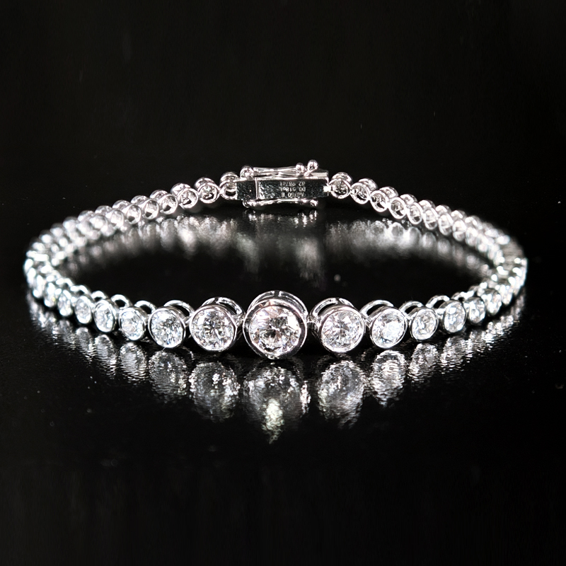 Bubble-Inspired Pave Diamond Bracelet