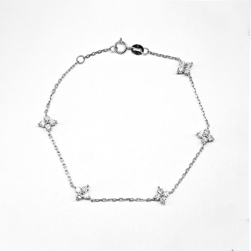 Five-Flower Four-Leaf Flower-Inspired Diamond Bracelet