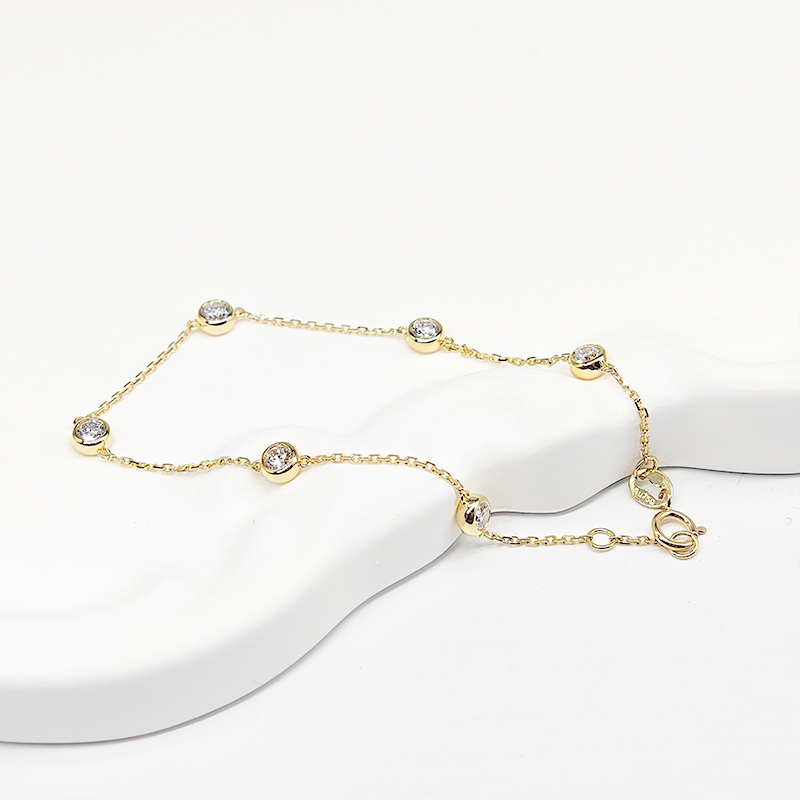 Bubble-Inspired Diamond Bracelet