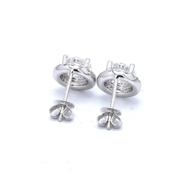 Round Halo Lab Diamond Stud

