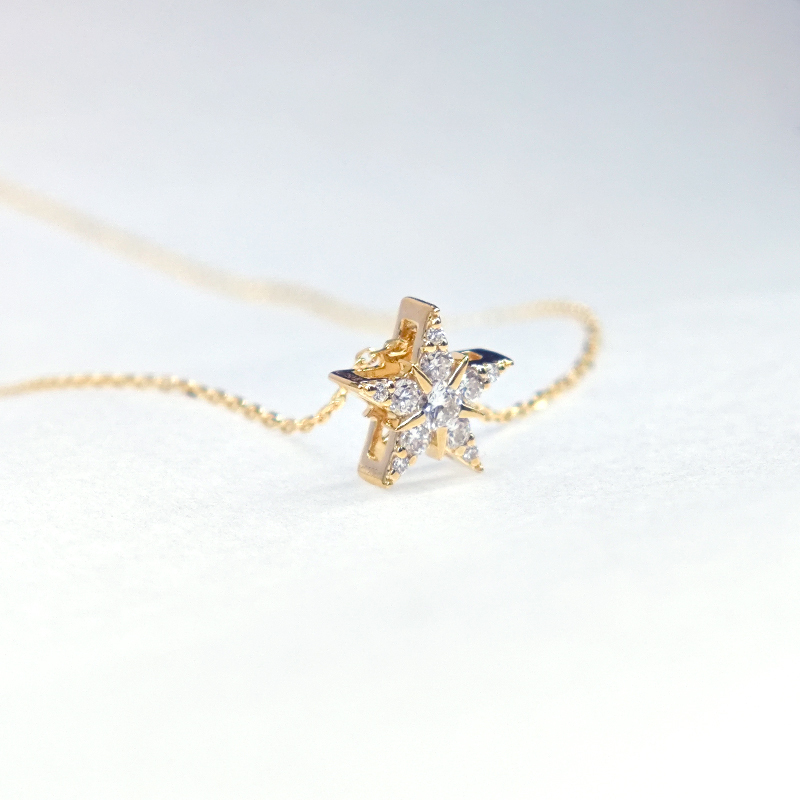 Star-Inspired Diamond Necklace