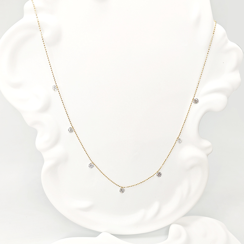 Starry Sky-Inspired Diamond Necklace
