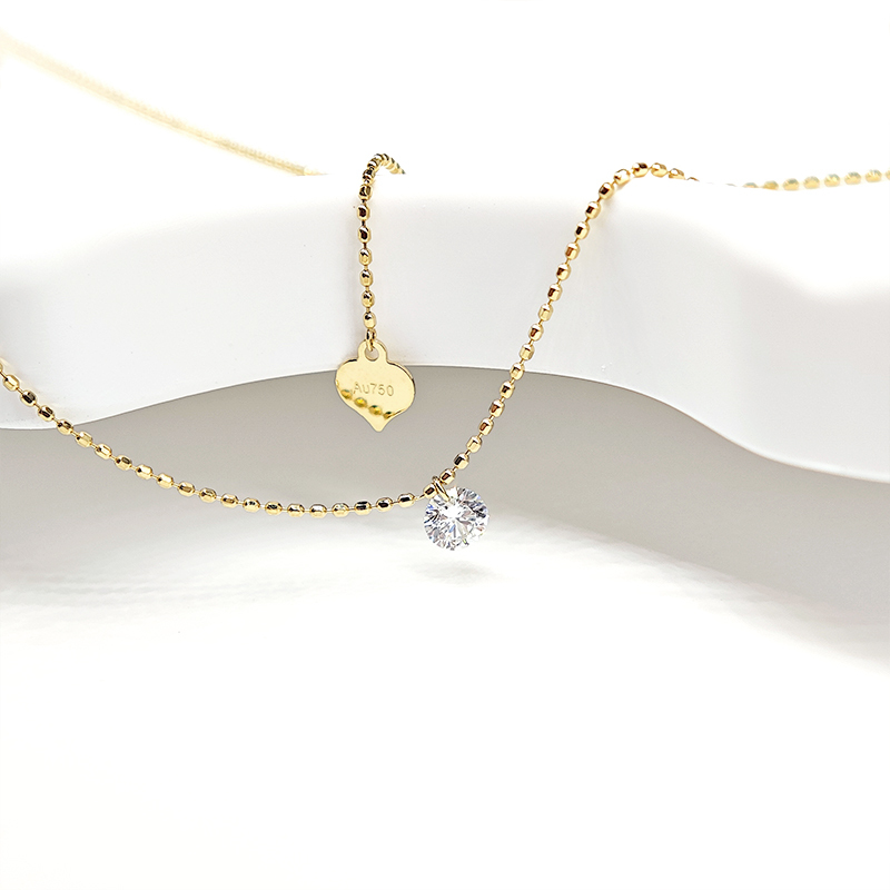 Starry Sky-Inspired Diamond Necklace