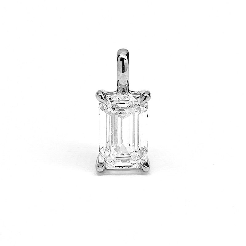 Emerald 4 prongs Cultrued Diamond Pendant