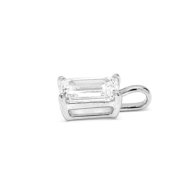 Emerald 4 prongs Cultrued Diamond Pendant -3
