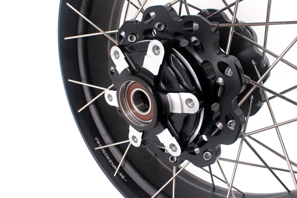 VMX Fit Triu mph Bonneville T100  T120 Tubeless Wheels 2.5*18"/4.25*17"  Black Hub Black Rim