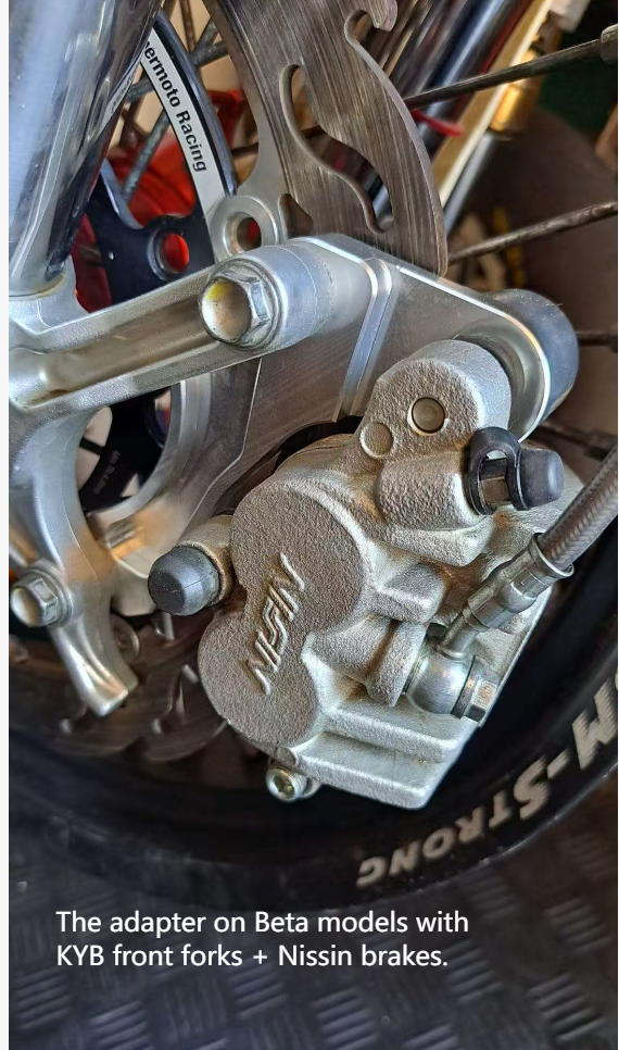 VMX Silver Adapter Bracket Compatible with Kawasaki KX250F KX450F 320mm Oversize Front Disc / Beta models with KYB front forks + Nissin brakes.