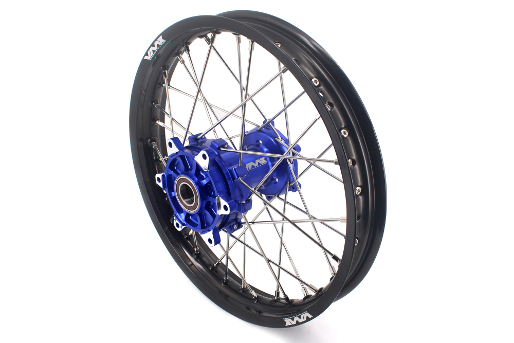 For KTM 690 Enduro R 2008-2026/ KTM 690 SMC 08-11/ / Husqvarna 701 Enduro 16 - 24 -- VMX 2.15 * 18 Rear Cush Drive Wheel CNC Blue Hub