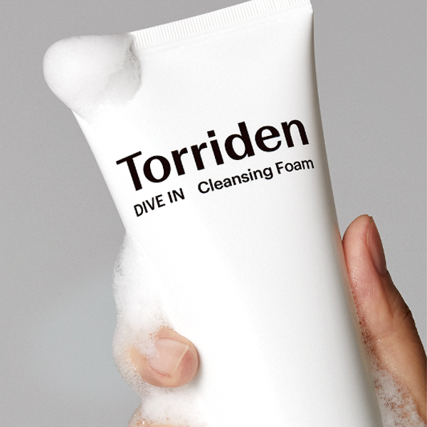 TORRIDEN DIVE IN LOW MOLECULAR HYALURONIC ACID CLEANSING FOAM