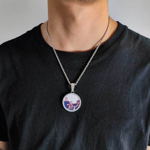 Wholesale Hight Quality VVS Moissanite Photo Pendant 925 Sterling Silver Custom Round Photo Frame Pendant