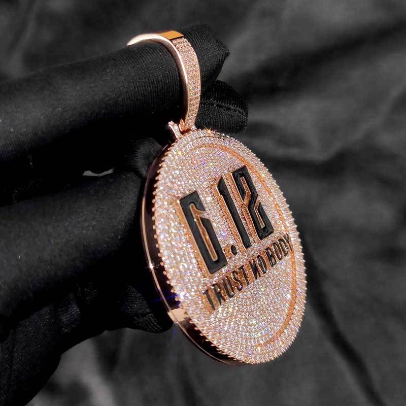 Custom 3D Big Disc Letter Necklace in Rose Gold with CZ Diamonds – Personalized Name Jewelry