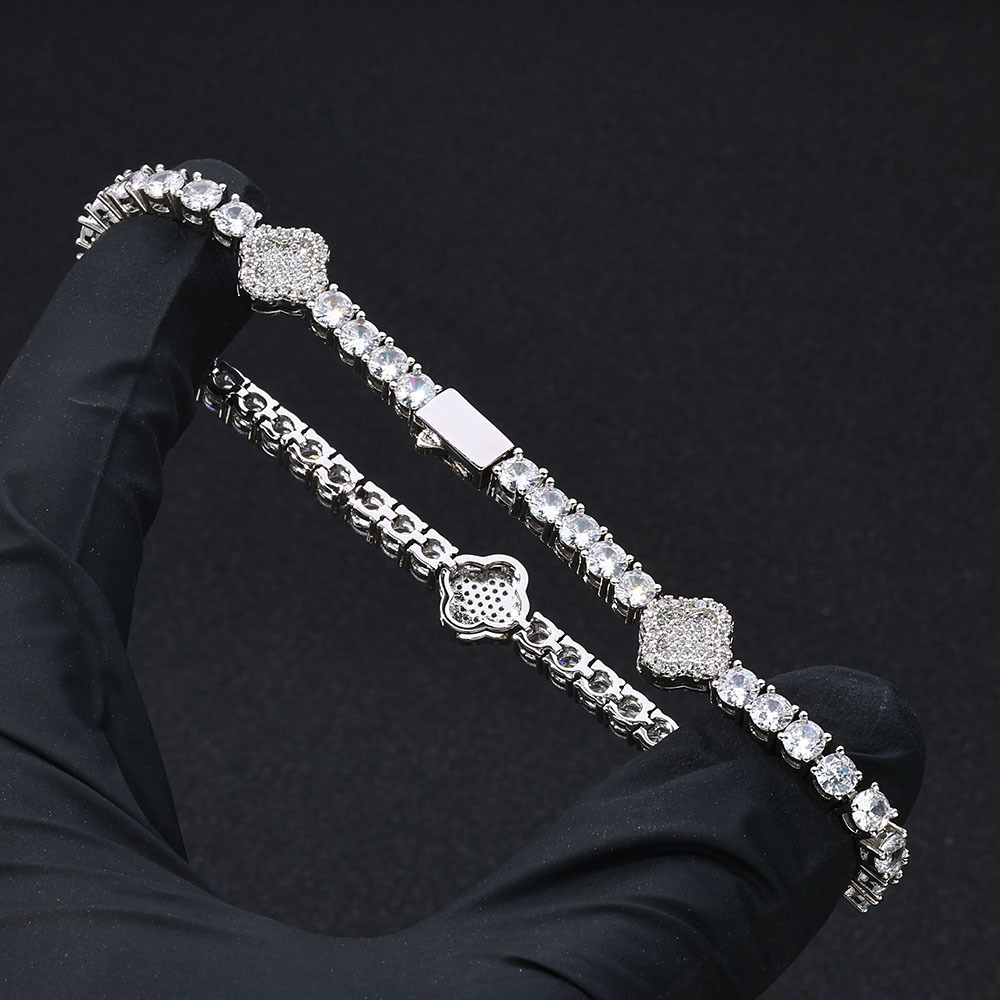 3.5mm Gold Plated Clover Tennis Bracelet