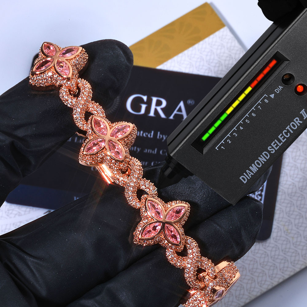 Four-Leaf Clover Bracelet  925 Silver & Moissanite Lucky Charm