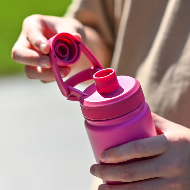 Yuchuan 22oz Sports Water Bottle - Double Wall Vacuum Insulation