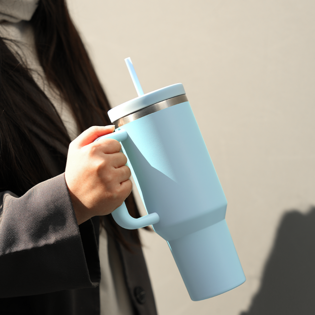 Yuchuan 40OZ Travel Mug With Handle And Straw - Custom Insulated Tumbler