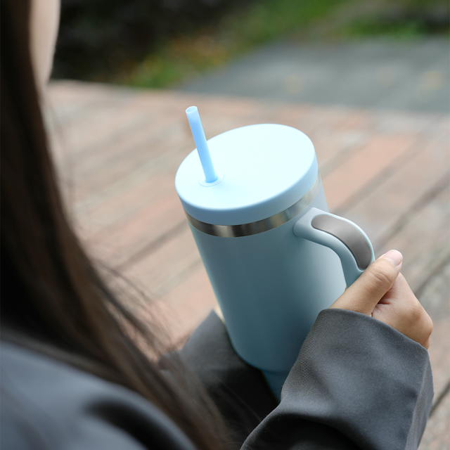 Yuchuan 40OZ Travel Mug With Handle And Straw - Custom Insulated Tumbler