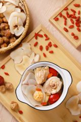 茯苓蛹蟲草燉鴿子