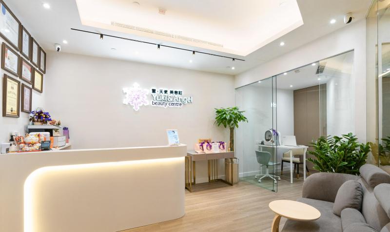 Aqua peel Facial