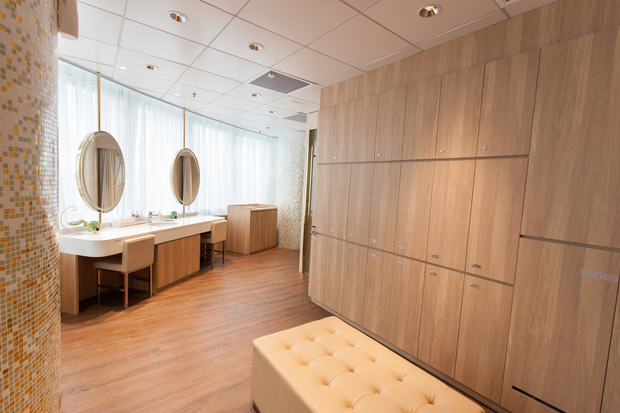 Ingrid Millet Paris (加拿芬廣場)