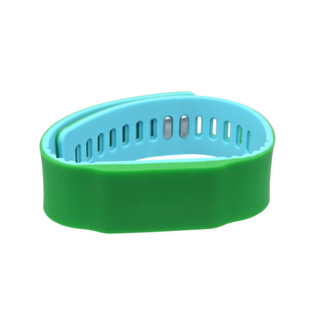 Monza 4QT Silicone Wristband