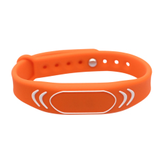 Ultra High Frequency Silicone Wristband