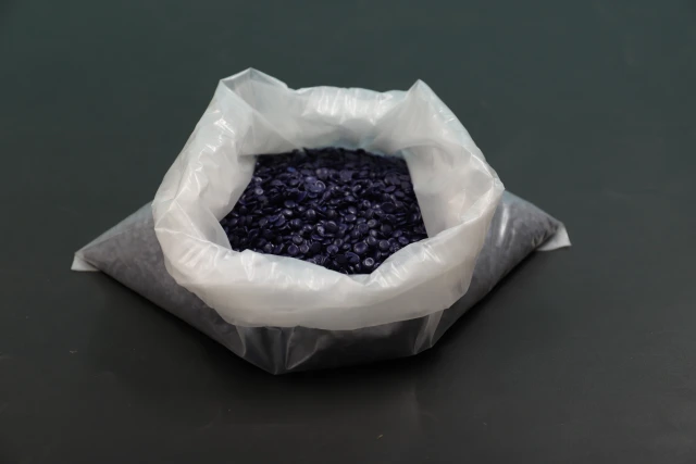 Detailed view of EVA low melting point bag containing chemical additives