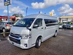 2018 TOYOTA Hiace, Commuter SLWB, high roof, wide body, 8961km, $ 49999, Ready for work.