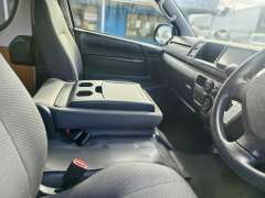 2018 TOYOTA Hiace, Commuter SLWB, high roof, wide body, 8961km, $ 49999, Ready for work.