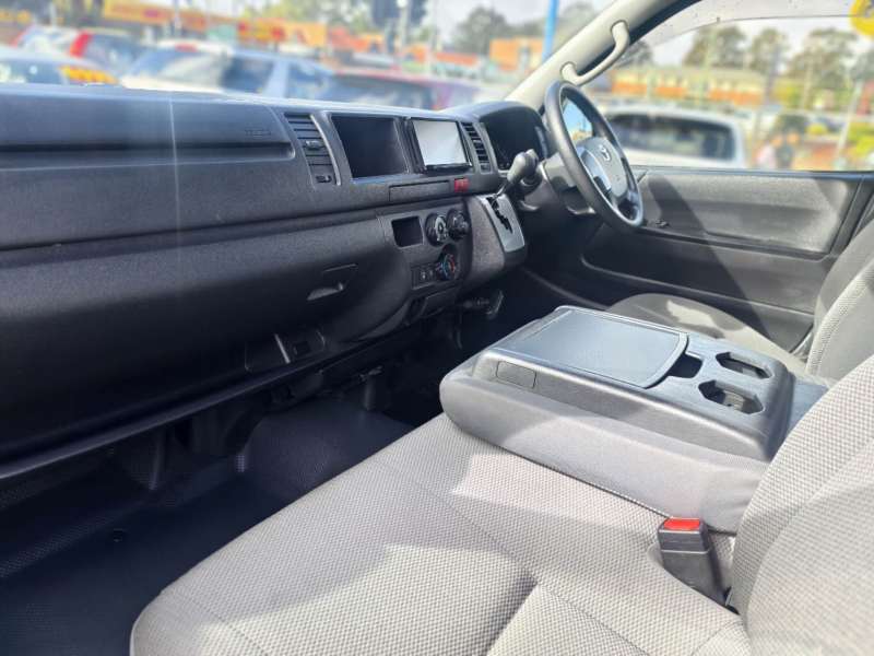 2018 TOYOTA Hiace, Commuter SLWB, high roof, wide body, 8961km, $ 49999, Ready for work.