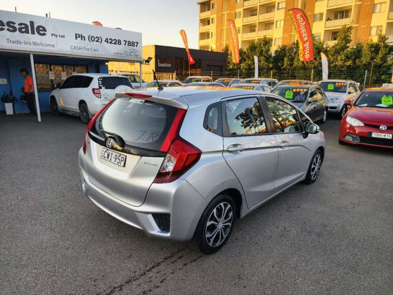 2014 HONDA Jazz VTi, auto, low kilometers, new shape