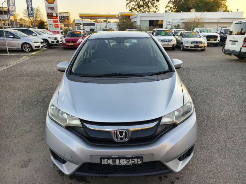 2014 HONDA Jazz VTi, auto, low kilometers, new shape