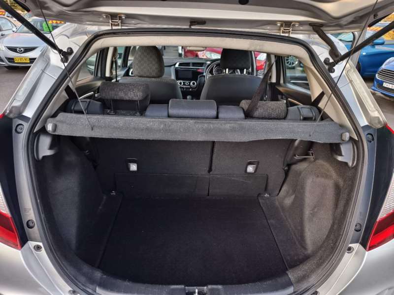 2014 HONDA Jazz VTi, auto, low kilometers, new shape