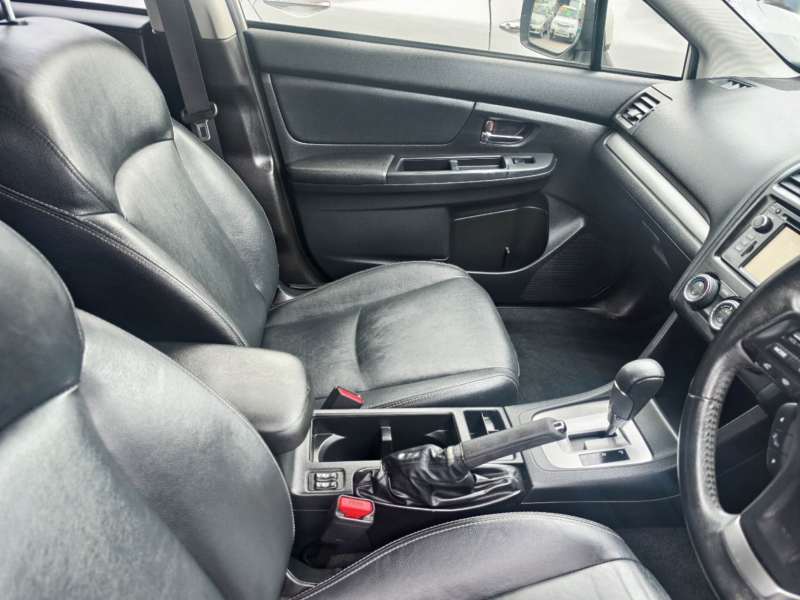 2013 SUBARU XV 2.0i-S, auto, low kilometers, top of the range