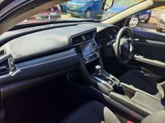 2017 HONDA Civic VTi, auto, well maintained, 3years warranty