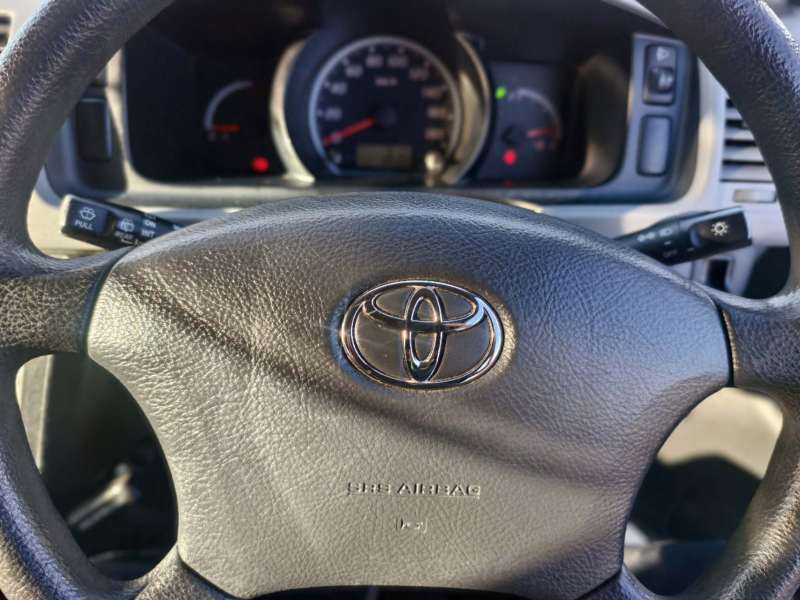 2013 TOYOTA Hiace, auto, low kilometers, well maintained, $24999 Ready for work.