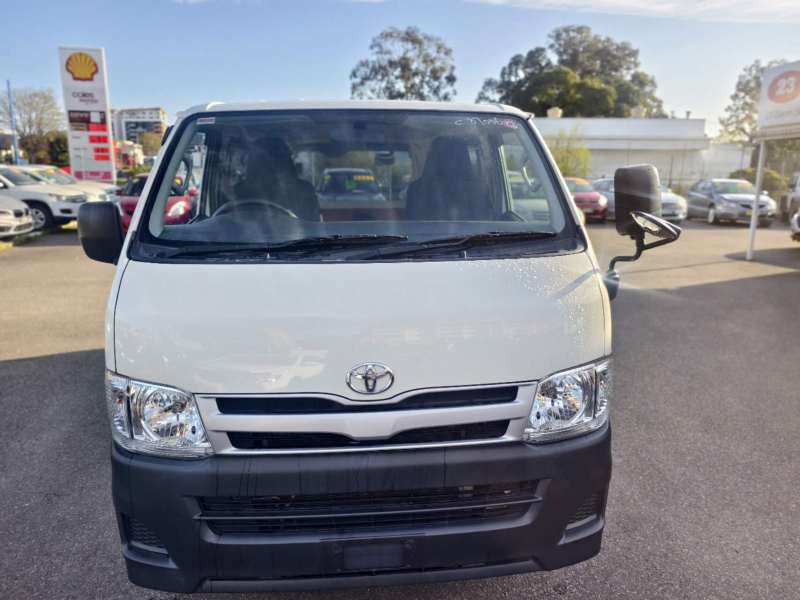 2013 TOYOTA Hiace, auto, low kilometers, well maintained, $24999 Ready for work.