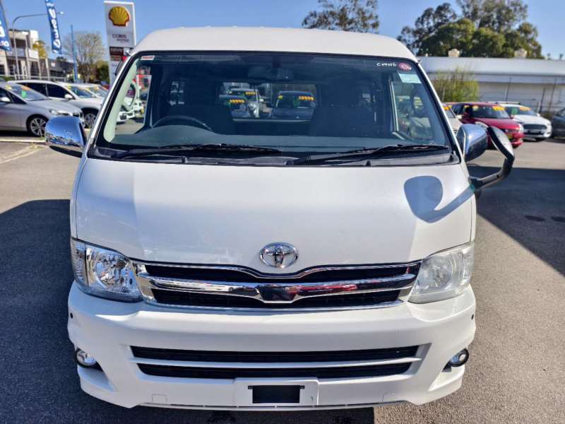 2012 TOYOTA Hiace, Wide body, Super Gl, well maintained