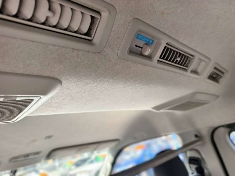 2012 TOYOTA Hiace, Wide body, Super Gl, well maintained