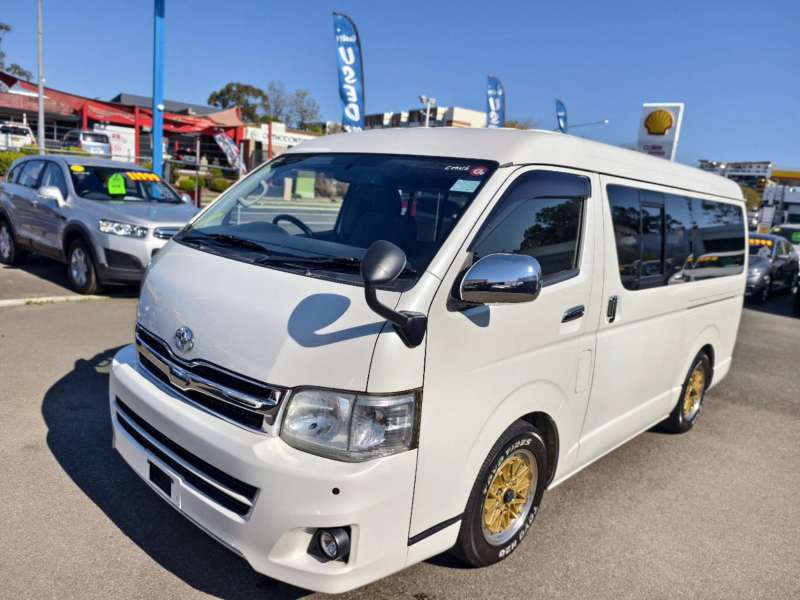2012 TOYOTA Hiace, Wide body, Super Gl, well maintained