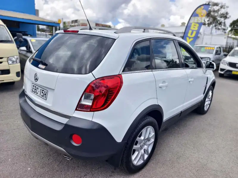 2013 HOLDEN CAPTIVA 5 , well maintained, low kilometers, $ 6999