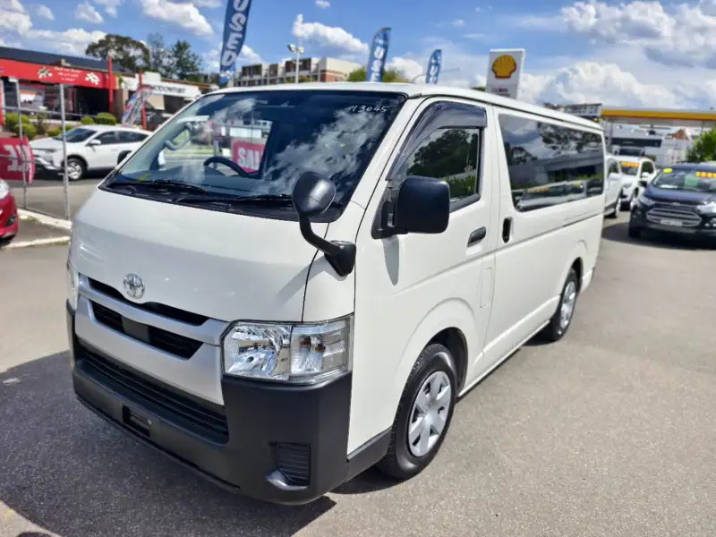 2020 TOYOTA HIACE, auto, low kilometers, $ 33999 Ready for work.